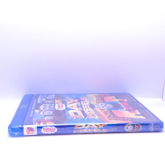 Thomas & Friends Day of the Diesels Blu-ray + DVD (Bilingual) New Sealed - Picture 5 of 6
